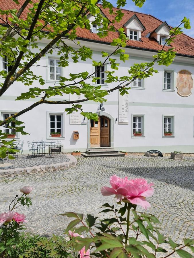 Old Parish House Acomodação com café da manhã Bled Exterior foto